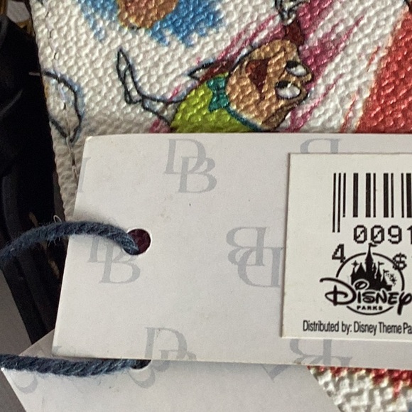 Dooney & Bourke x Disney parks wallet - Picture 10 of 12